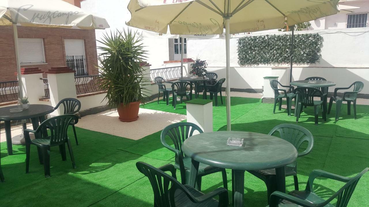 Pension Yna Holiday Málaga Dış mekan fotoğraf